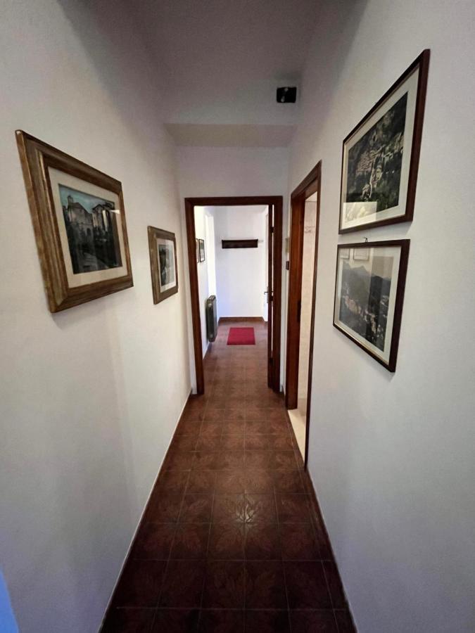 Appartamento A Valle San Martino Di Сполето Екстериор снимка