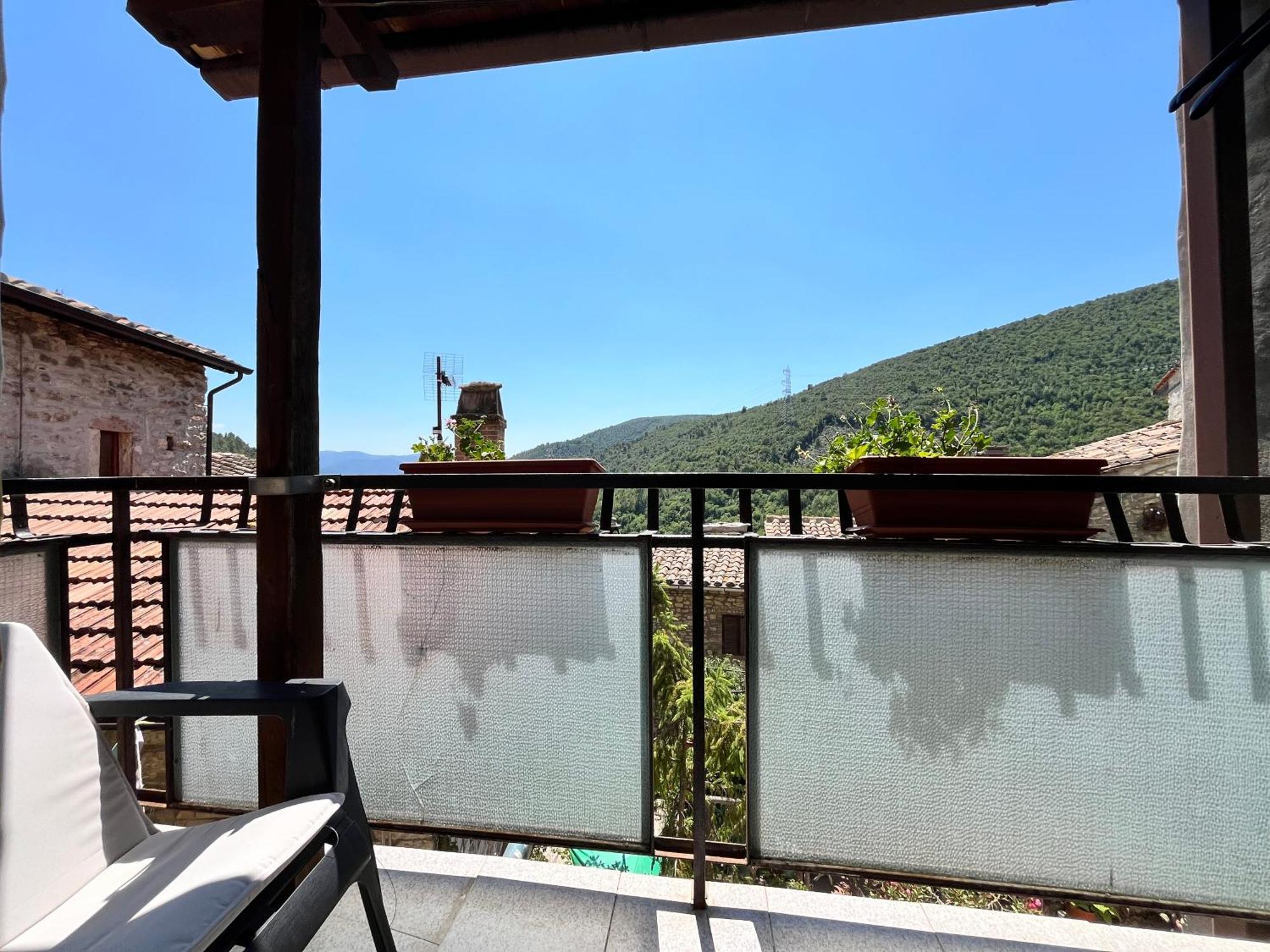 Appartamento A Valle San Martino Di Сполето Екстериор снимка