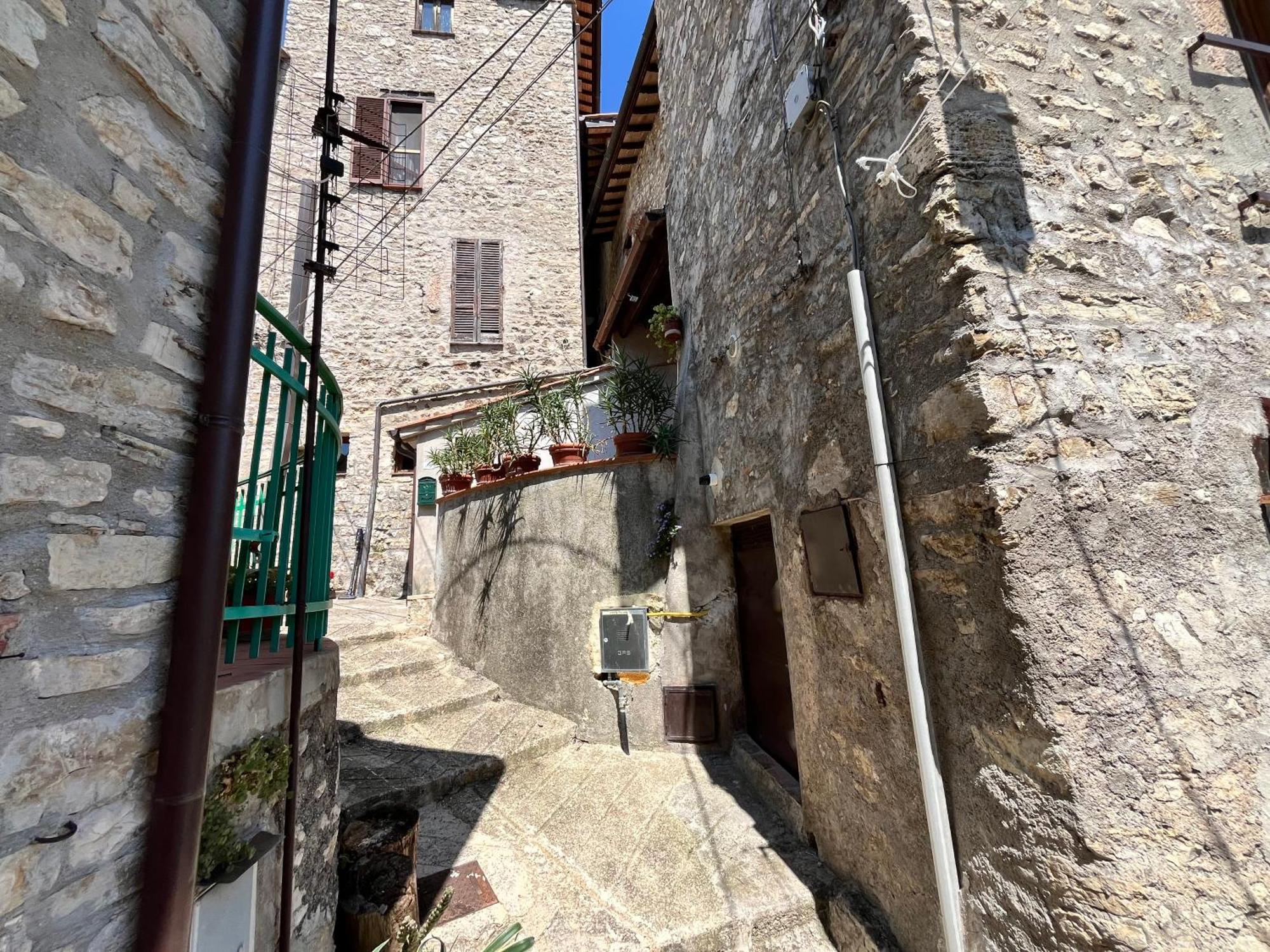 Appartamento A Valle San Martino Di Сполето Екстериор снимка
